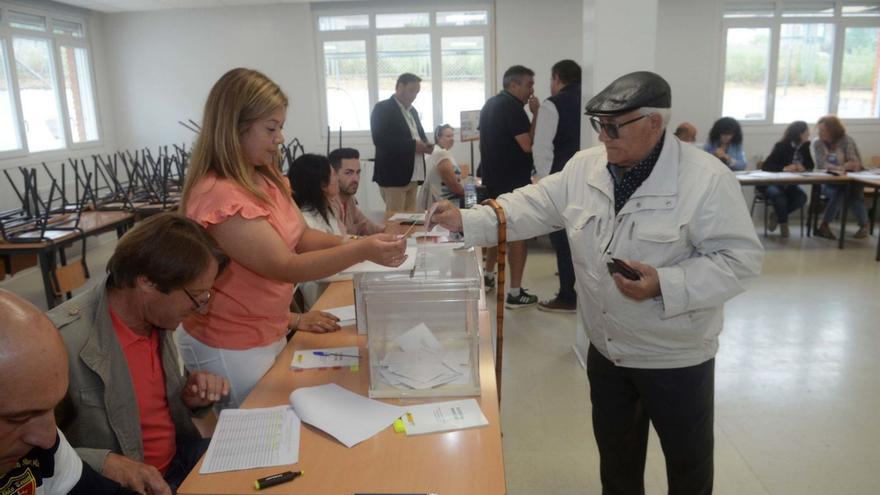 El PP fue la fuerza más votada en todas las mesas electorales de Cambados el 28-M.