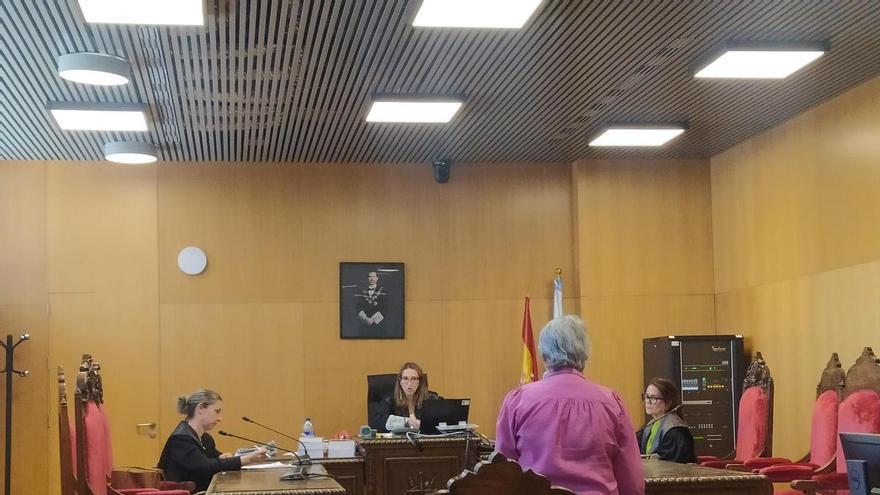 Acepta ocho meses de cárcel por abalanzarse sobre un Guardia Civil: «Te voy a matar»