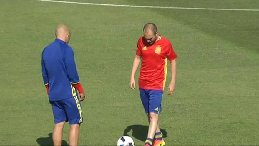 La Roja se prepara para 'la final' del lunes contra Italia