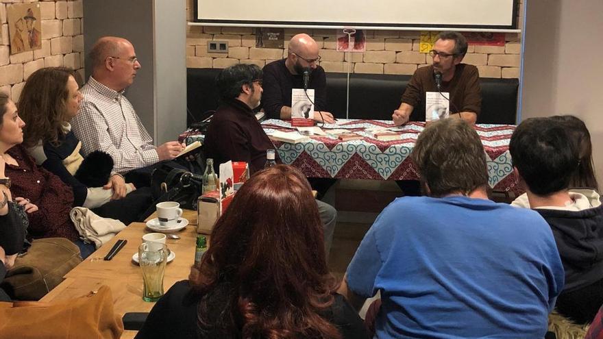 Las librerías de Mieres, epicentro cultural: organizan presentaciones y jornadas durante todo el mes