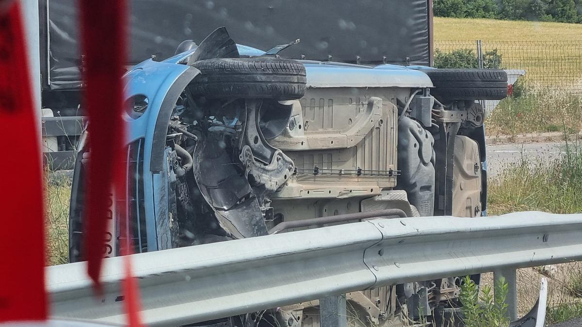 Els vehicles afectats per l&#039;accident a la C-55 a Sant Martí de Torroella