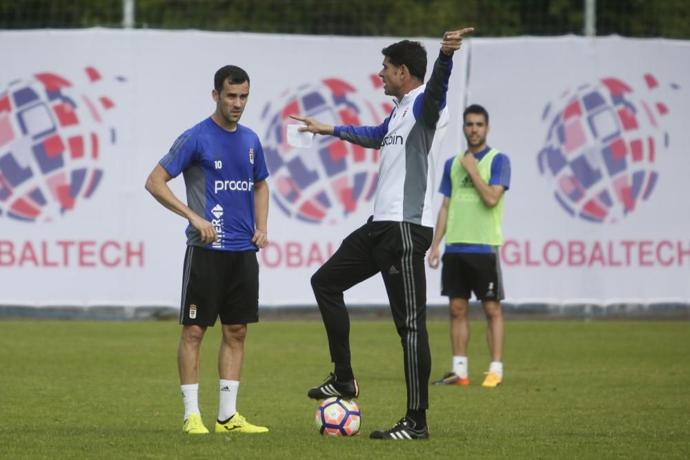 Entrenamiento del Real Oviedo en el Requexón, 02/05/2017