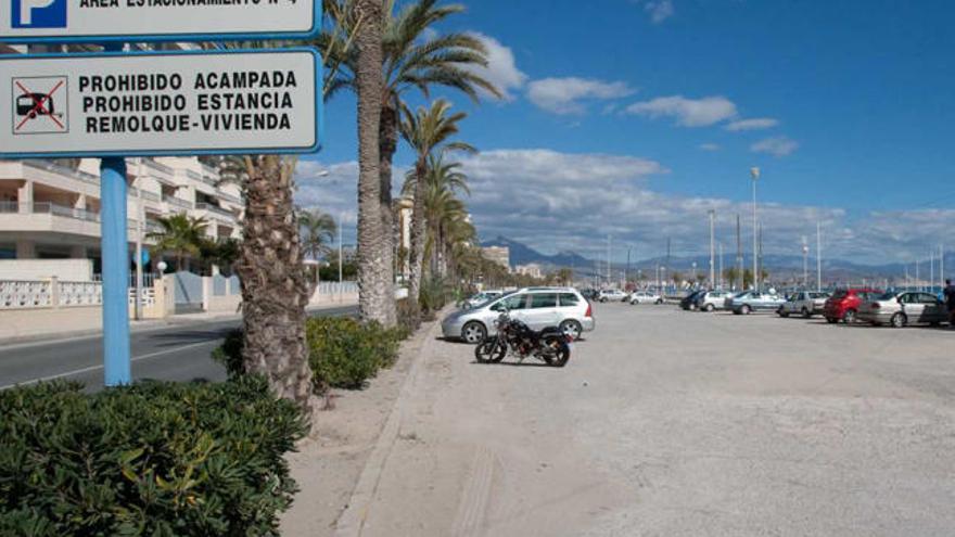 Las autocaravanas se retiran de la Playa de San Juan