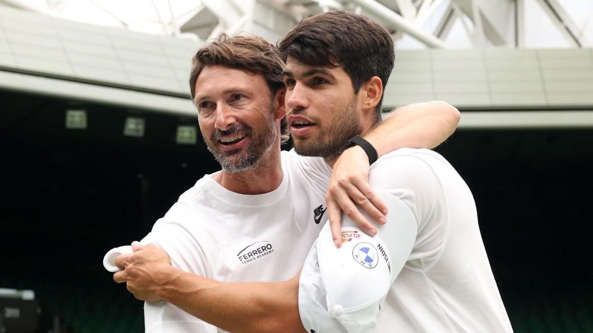 Juan Carlos Ferrero, junto a Carlos Alcaraz