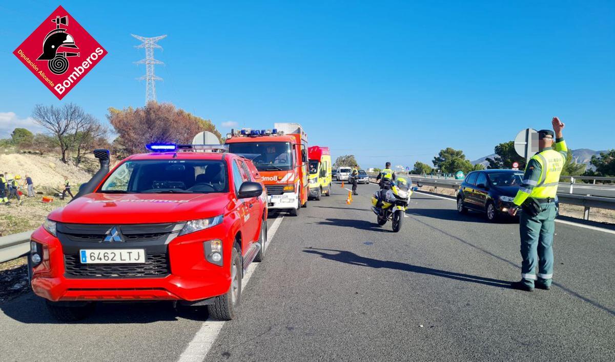 Accidente con tres heridos en la AP-7 de Benidorm