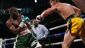 Logan Paul aguanta els vuit assalts a Mayweather