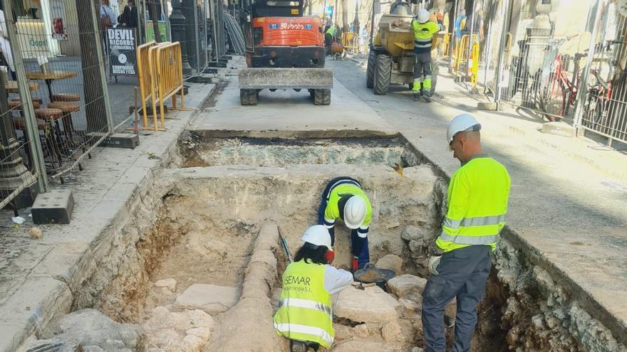 Una porta de la muralla islàmica apareix en les obres del carrer Sant Vicent