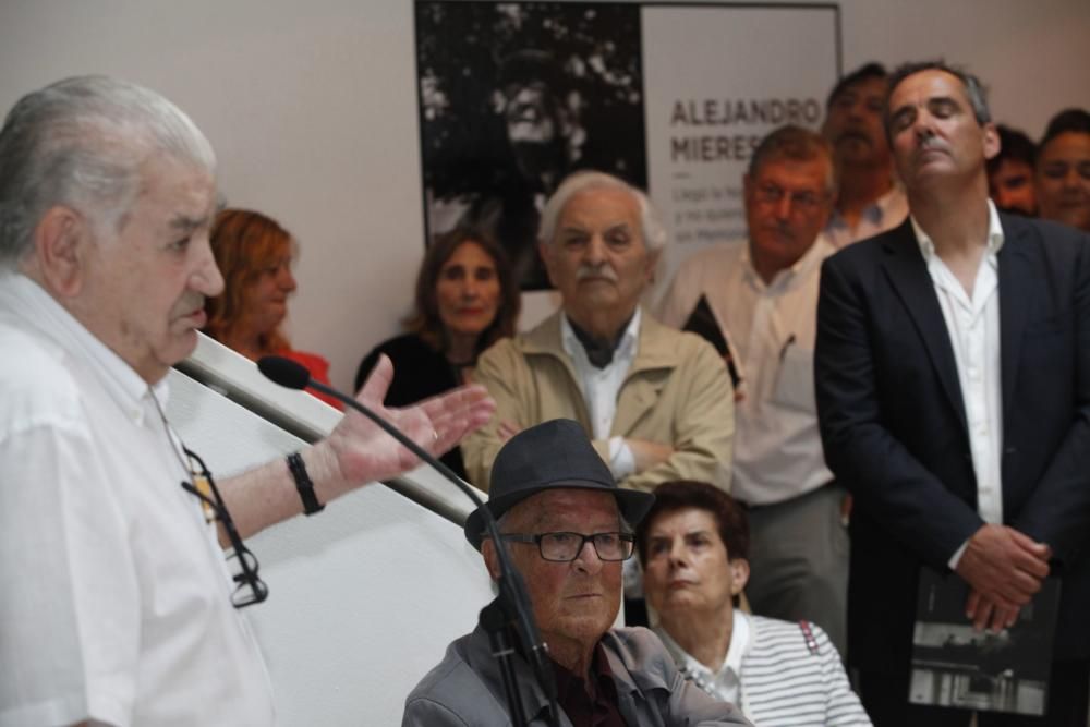 Inauguración de la exposición de Alejandro Mieres en el Museo Baroja