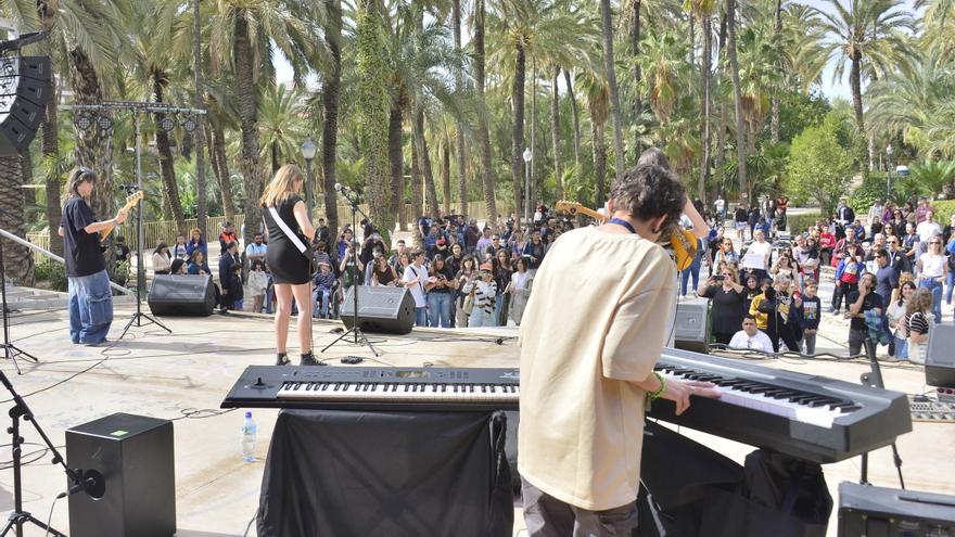 Nueve institutos de Elche apuestan por el rock para estimular a los adolescentes