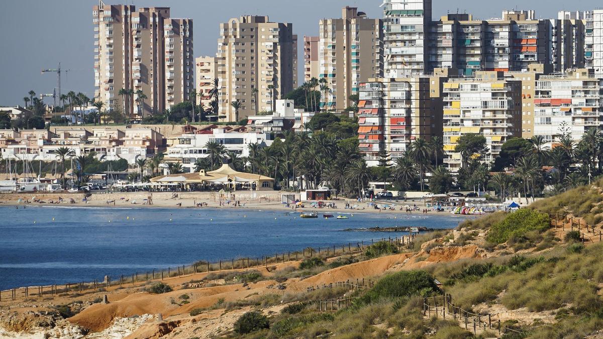 Una imagen de la costa de Orihuela.