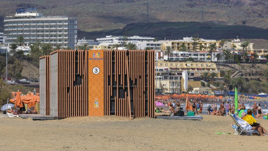 Destrozan dos quioscos y una taquilla de Playa del Inglés cerrados desde hace más de dos años y medio