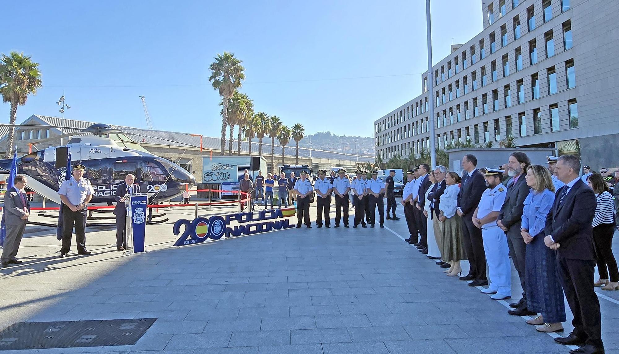 Vigo inaugura con la "Exposición de Medios" las celebraciones del Día de la Policía Nacional