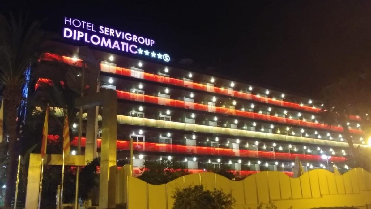 Imagen de la fachada del hotel Diplomatic