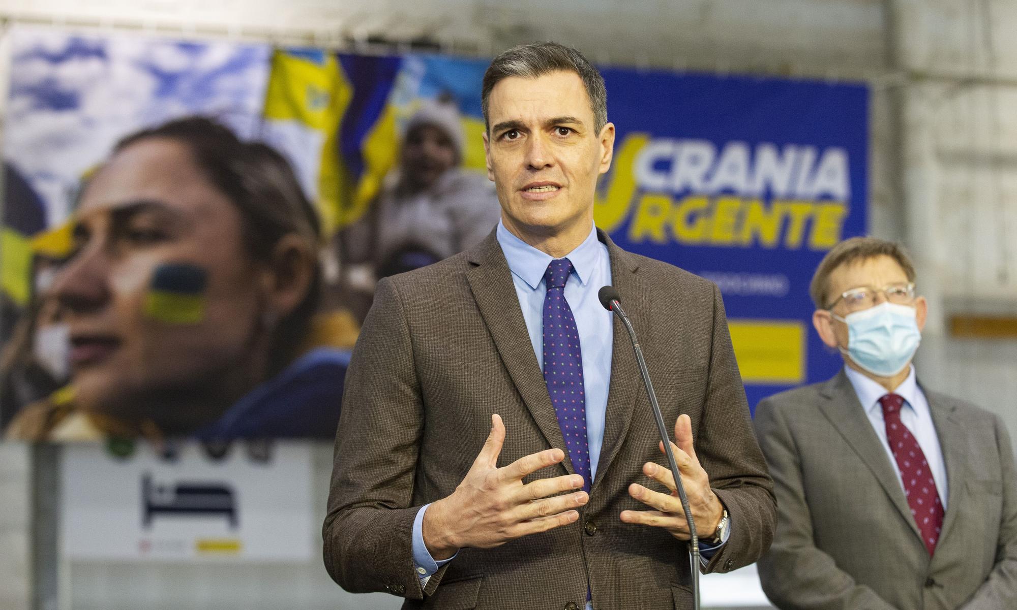 Visita del presidente del Gobierno, Pedro Sánchez, al centro de refugiados de Ciudad de la Luz