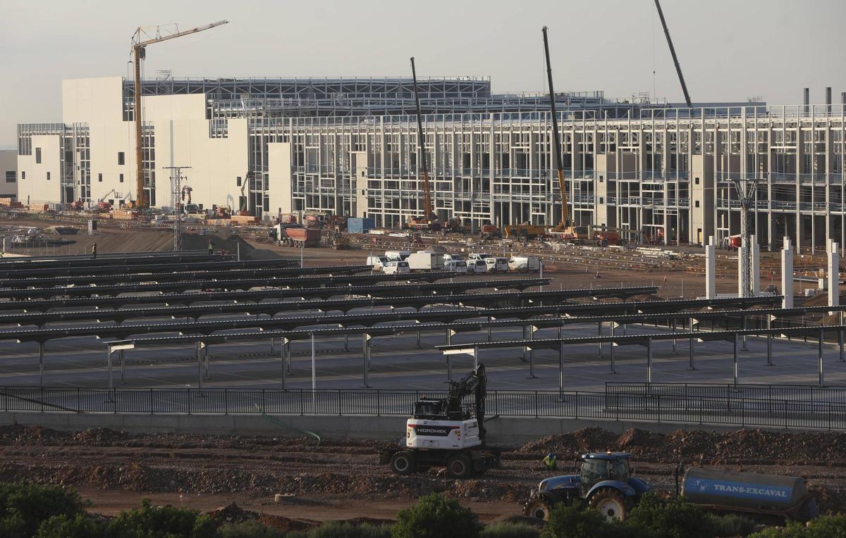 Avance de las obras de construcción de la gigafactoría de PowerCo en Sagunt.