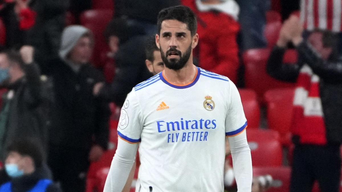 La posibilidad de que Isco vista de verdiblanco se desvanece