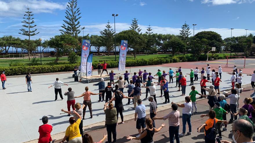 El parque de San Juan acogió la celebración del Día Internacional de las Personas Cuidadoras