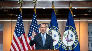 Set demòcrates desbloquegen el debat per reobrir el Govern dels EUA