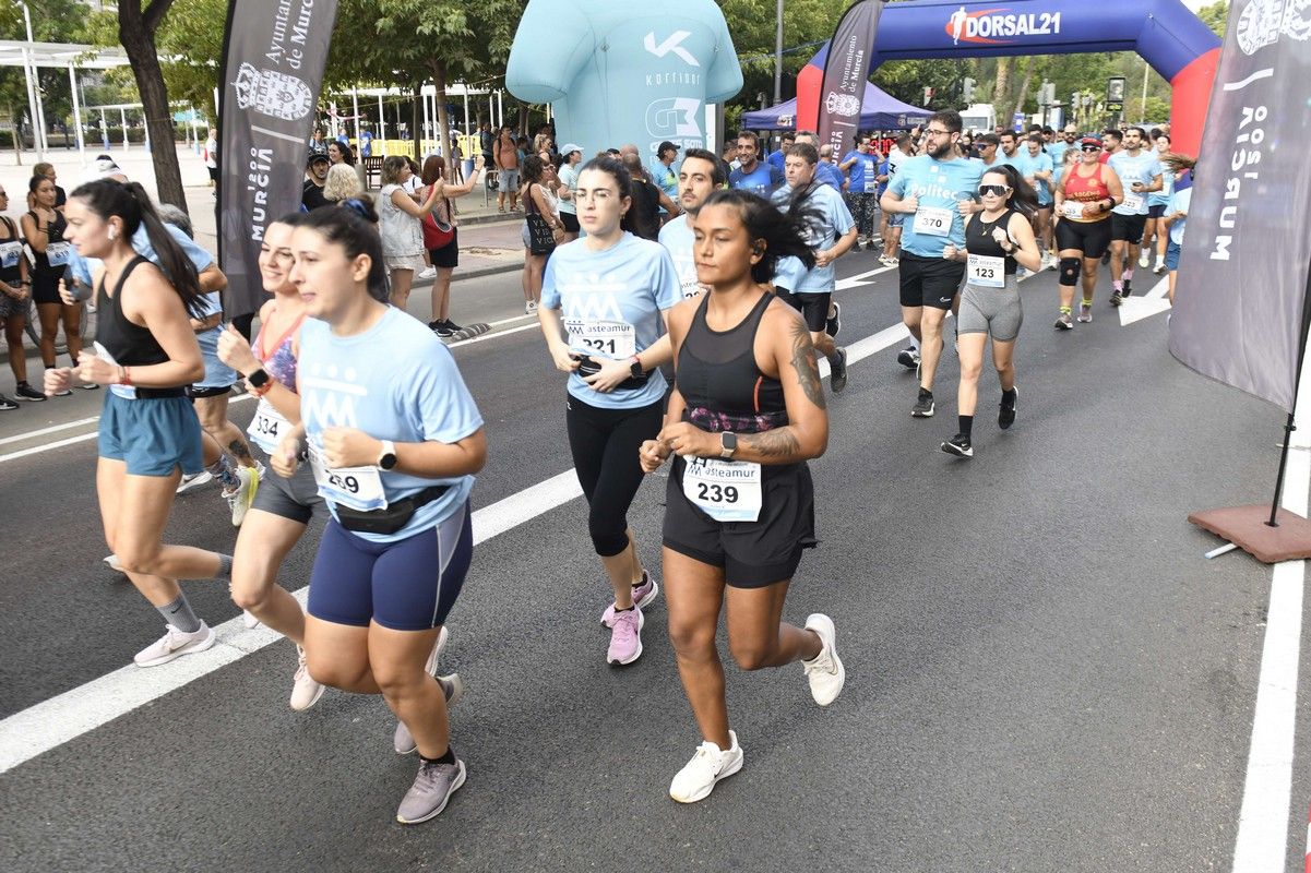 La carrera y marcha Solidaria Asteamur, en imágenes