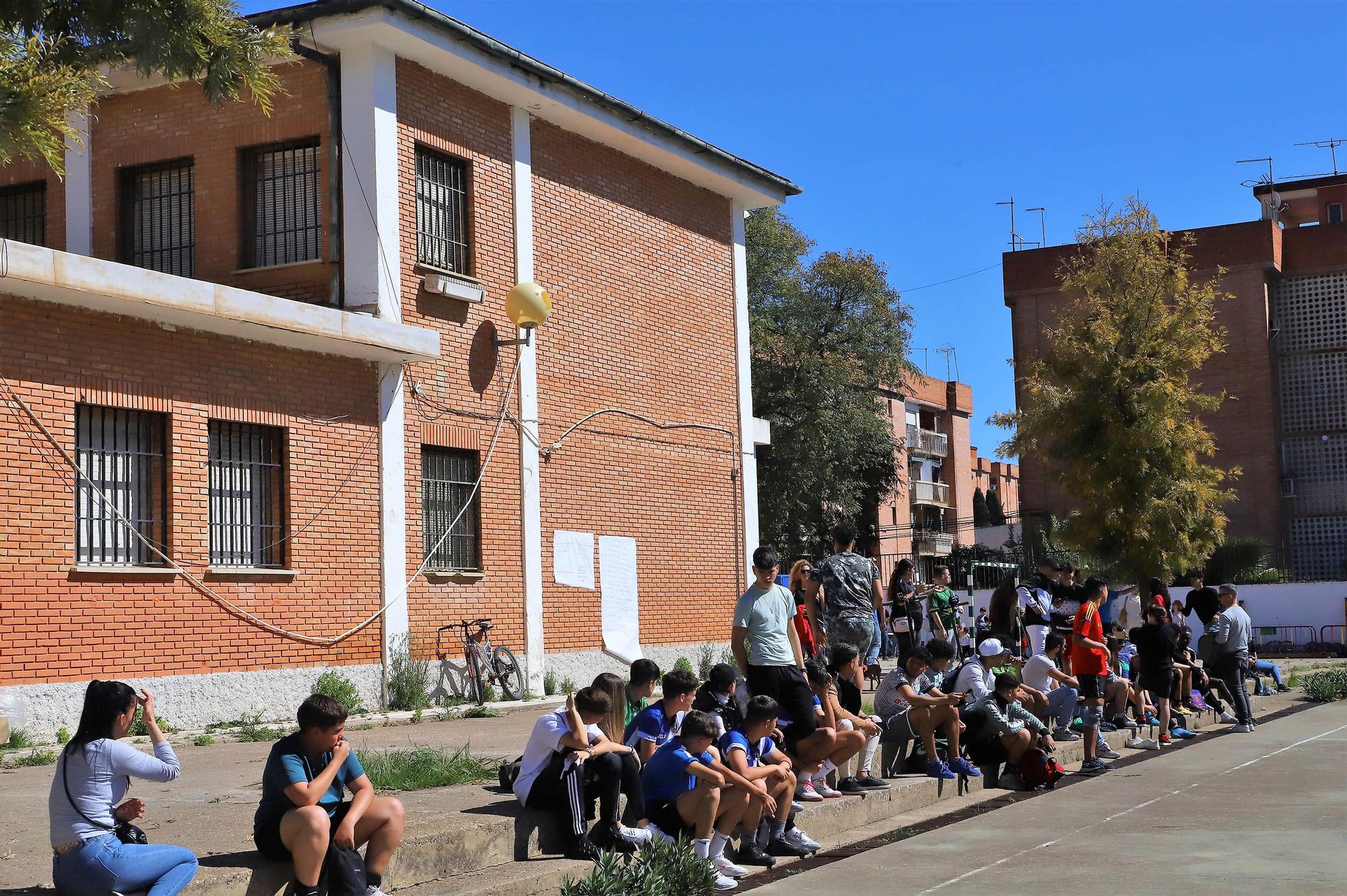 El colegio Lucano abre sus puertas durante un día