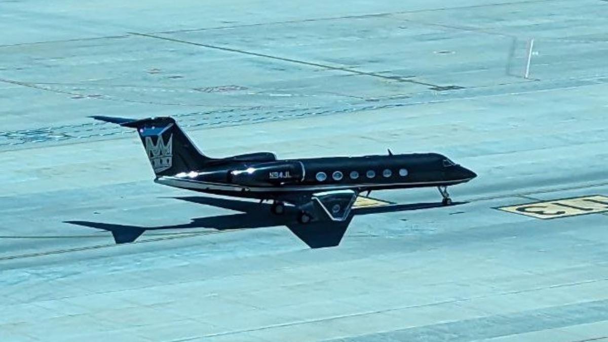 El impresionante jet privado de Maluma