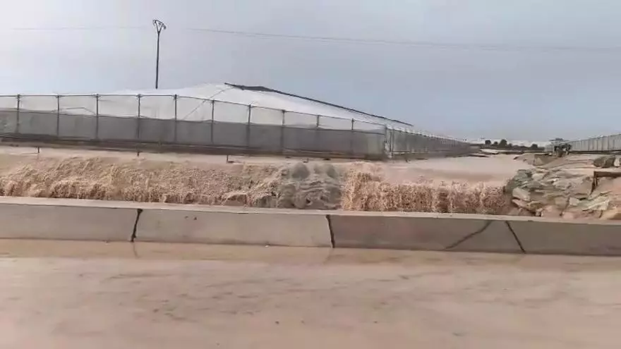 Última hora de las lluvias | Se reduce el caudal de la Rambla de las Colonias y el riesgo de desbordamiento