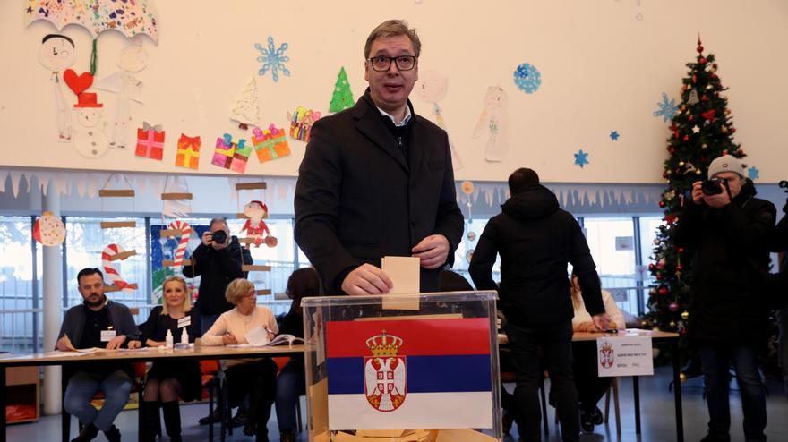 Las proyecciones conceden un clara victoria en Serbia al partido del presidente Vucic