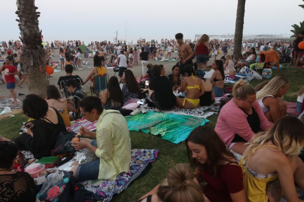 Málaga celebra la noche de San Juan en sus playas