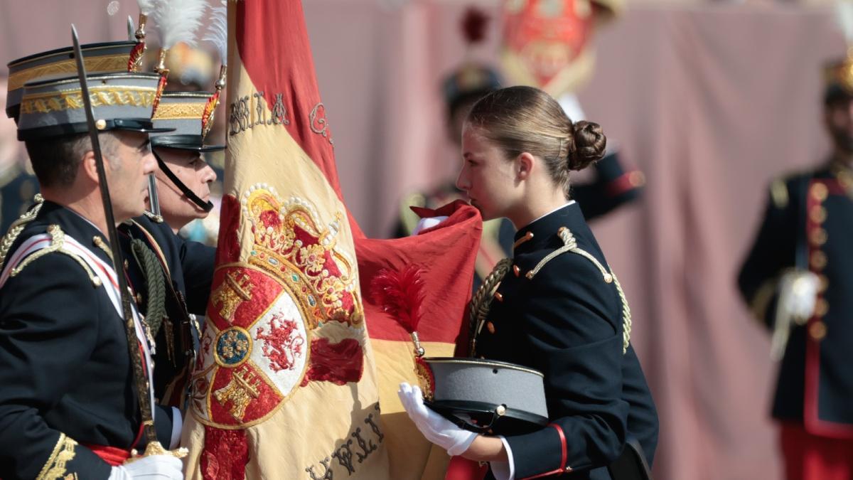 Las mejores fotos de Leonor en su la jura de bandera en Zaragoza