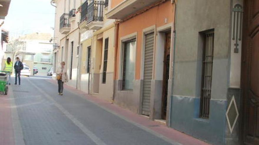 La vivienda donde se produjo la agresión se encuentra en esta céntrica calle de Cheste.