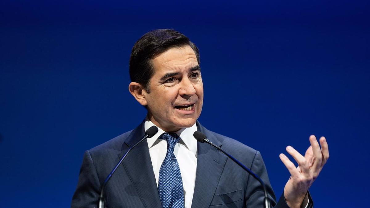 El presidente de BBVA, Carlos Torres Vila, durante una rueda de prensa, en el Auditorio Ciudad BBVA.