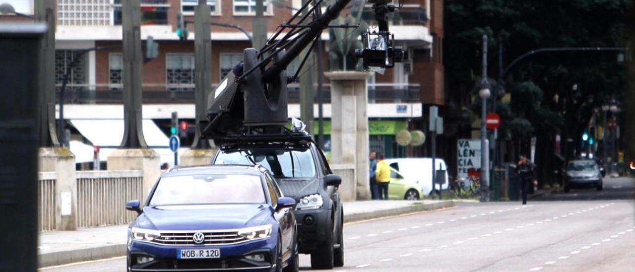 Rodaje de Volkswagen en uno de los puentes de la ciudad, en 2018.