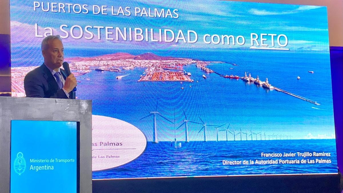 Imagen de la conferencia en la que participó el director de Puerto de Las Palmas, Francisco Trujillo, que se celebró en Buenos Aires (Argentina).