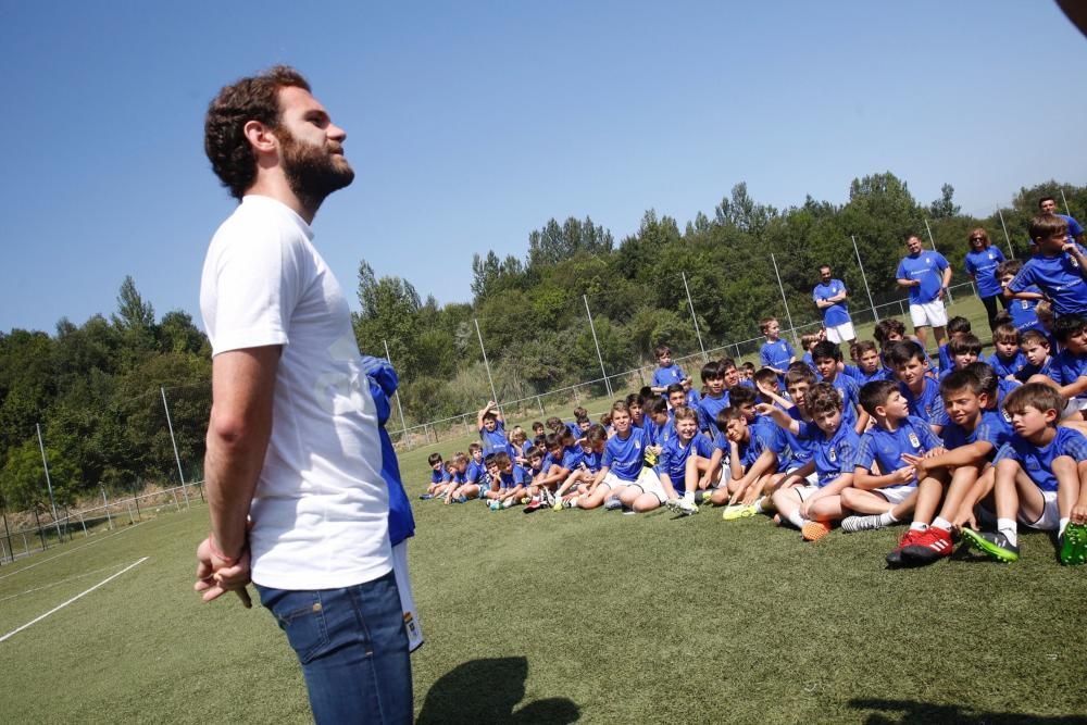 Juan Mata, en el Campus del Real Oviedo