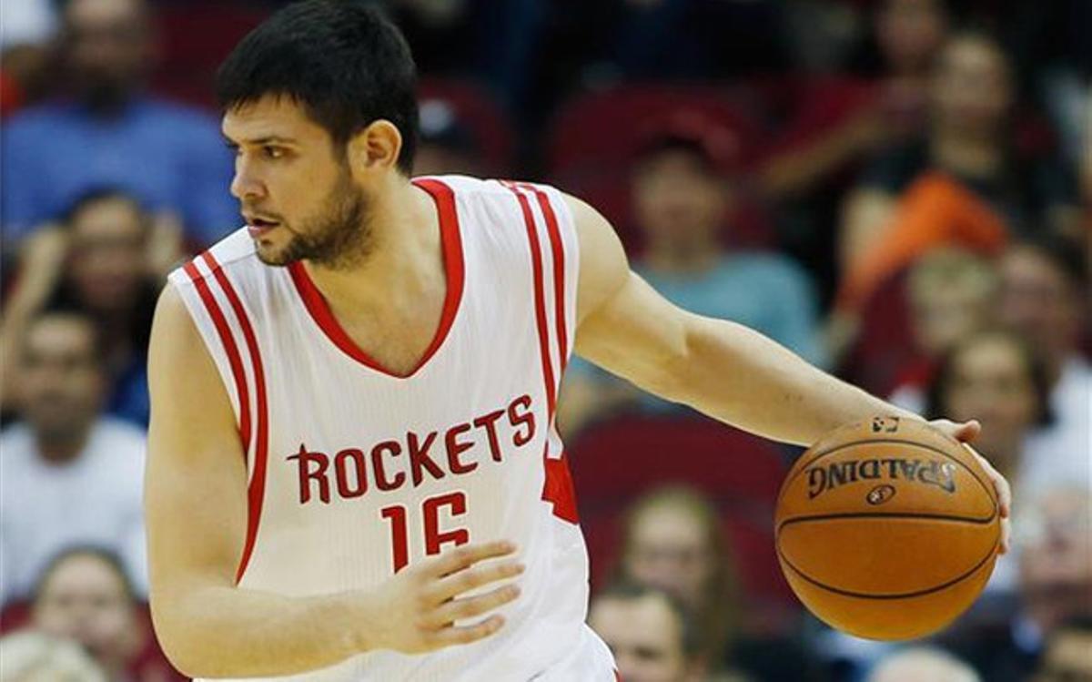 Papanikolaou quiere hacerse un hueco en los Houston Rockets