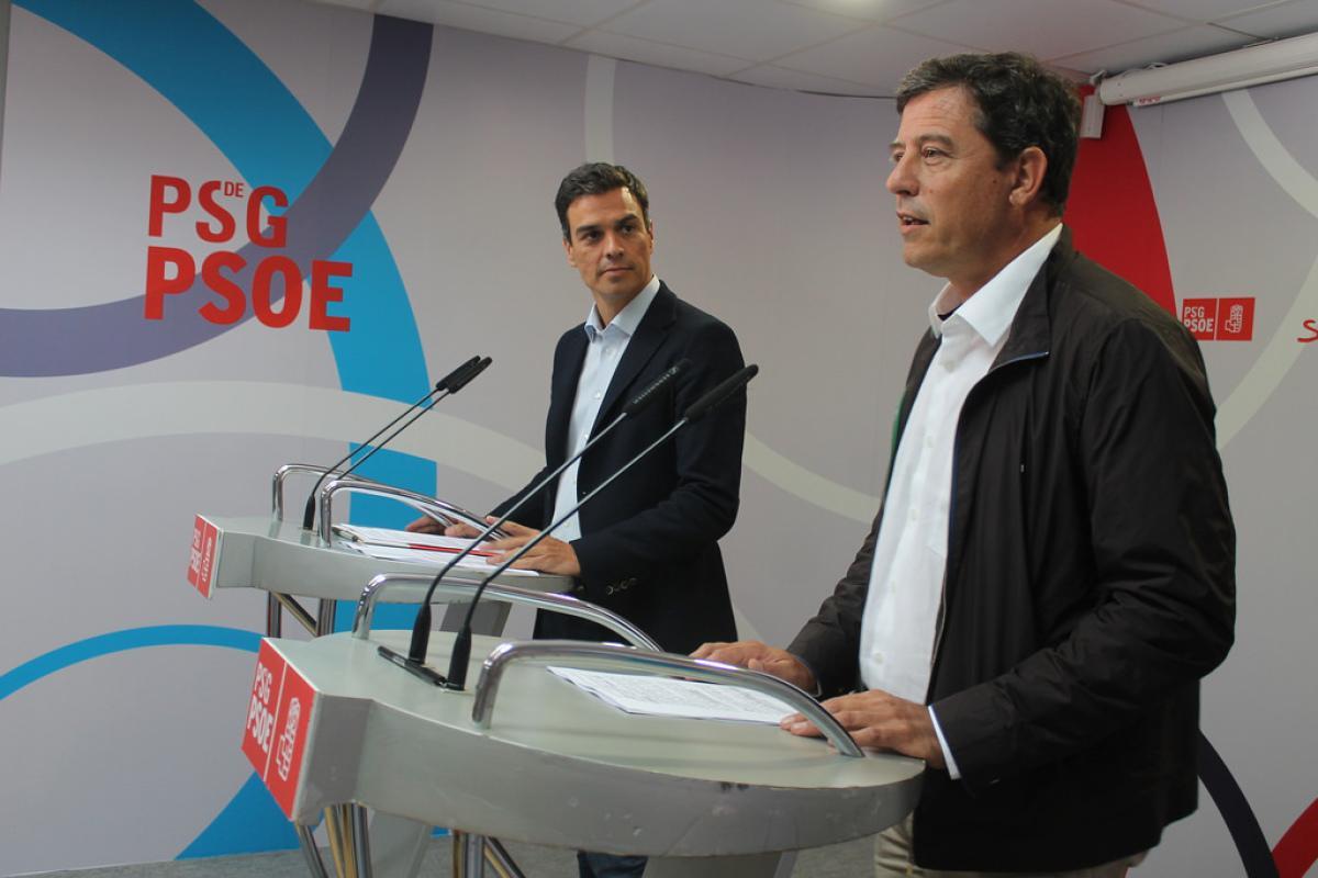 Pedro Sánchez e José Ramón Gómez Besteiro, na sede nacional do PSdeG en 2014
