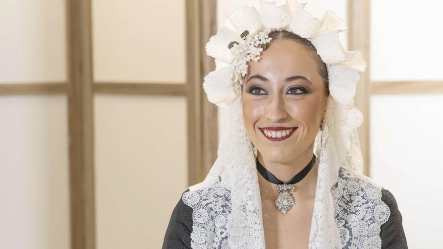 Melania Lozano Carrasco, candidata de la Hoguera Vía Parc-Vistahermosa