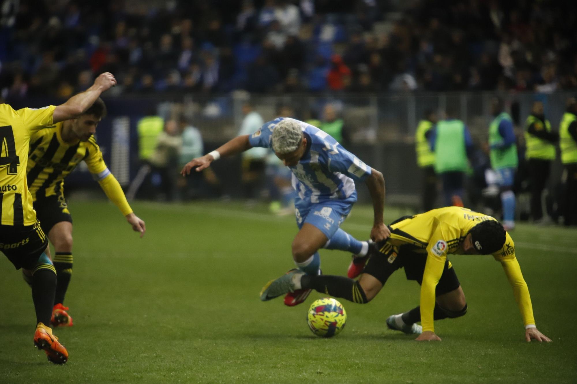 El Málaga CF - Real Oviedo, en imágenes