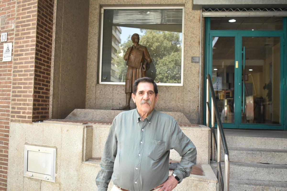 Miguel Ángel Bravo, el abuelito universitario de Cáceres.