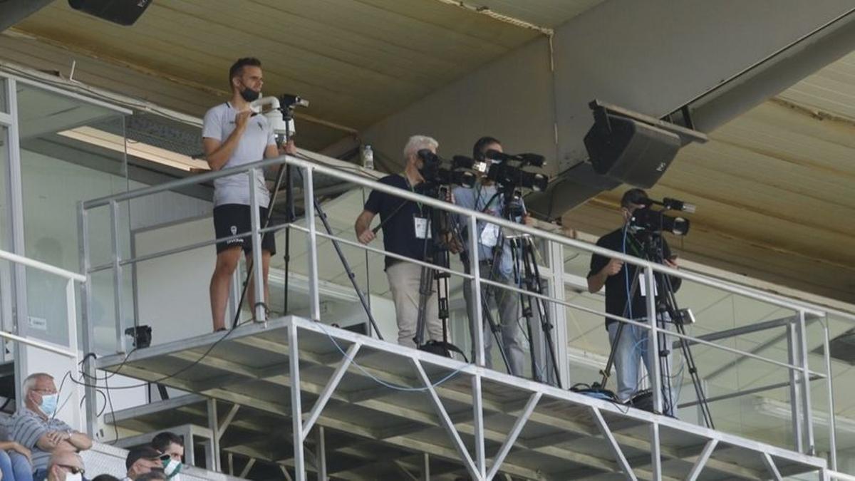 Cámaras de televisión en El Arcángel.