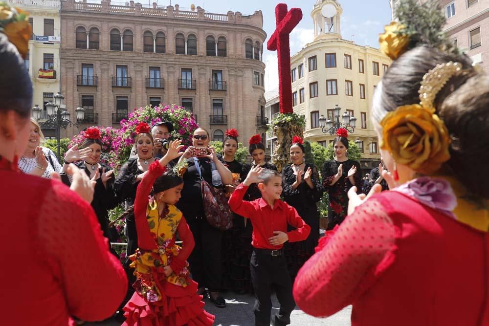 Las academias de baile toman las Tendillas