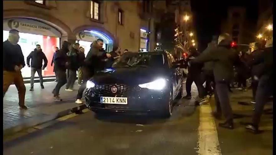 Protestas violentas de los taxistas