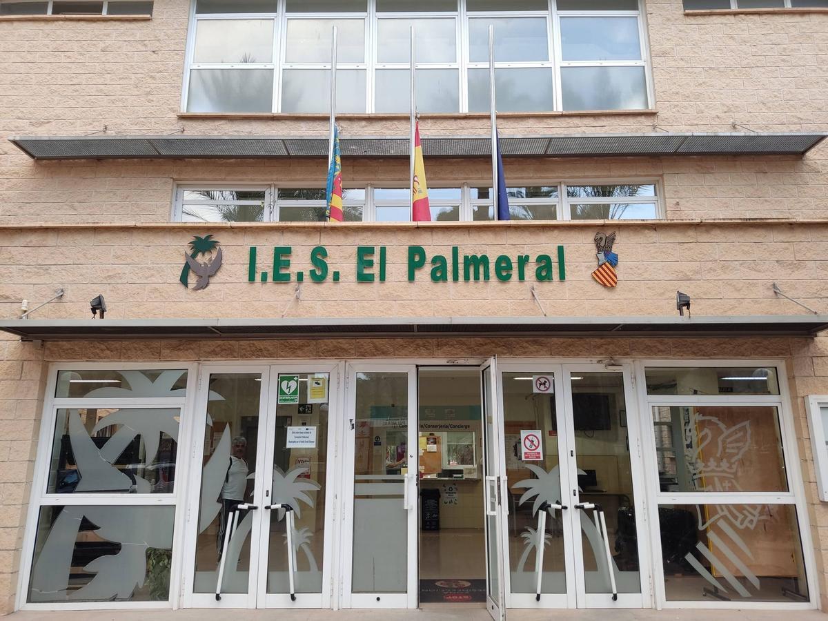Fachada principal del IES Palmeral