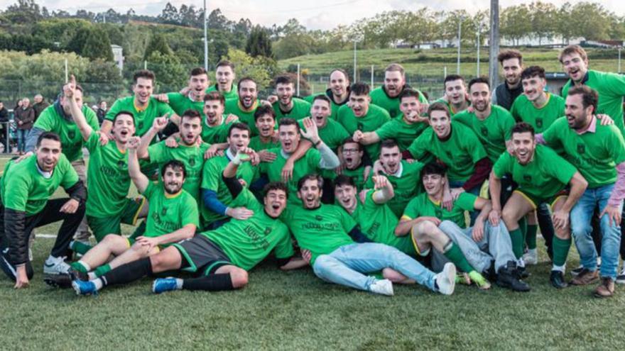 Celebración del ascenso auriverde. | Jesús Figueroa