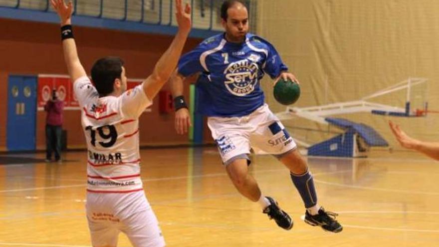 Hugo, con 5 goles, fue uno de los jugadores más destacados en el equipo local. LARS TER MEULEN