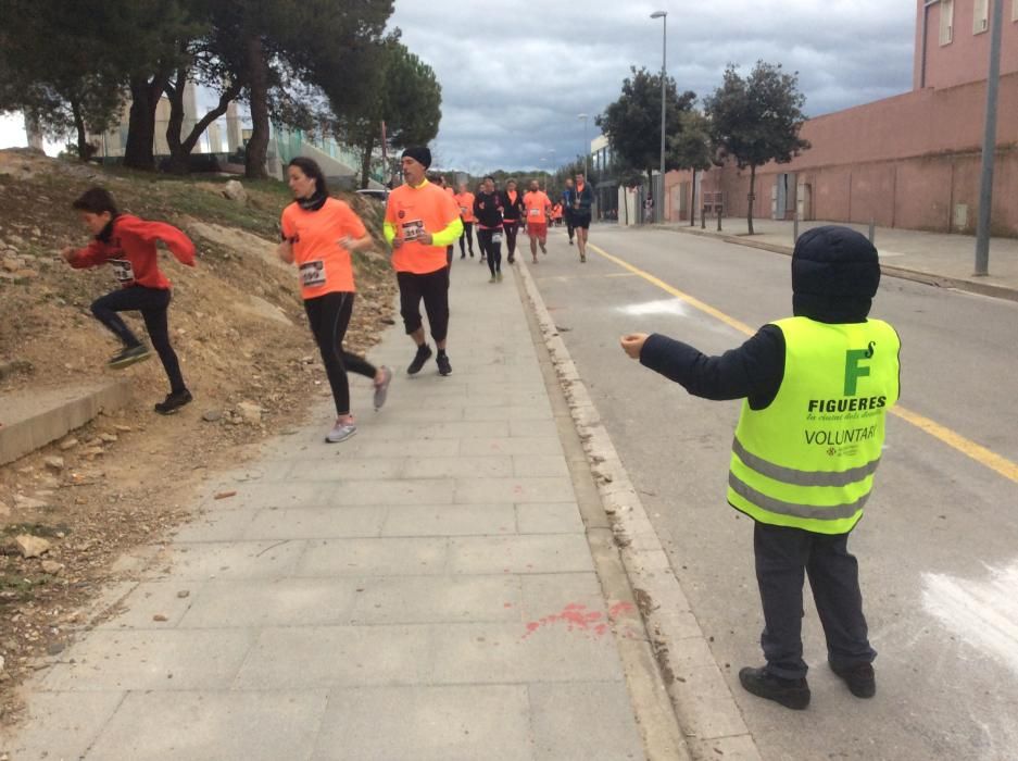 Mig miler d''atletes a la Run 4 Càncer de Figueres