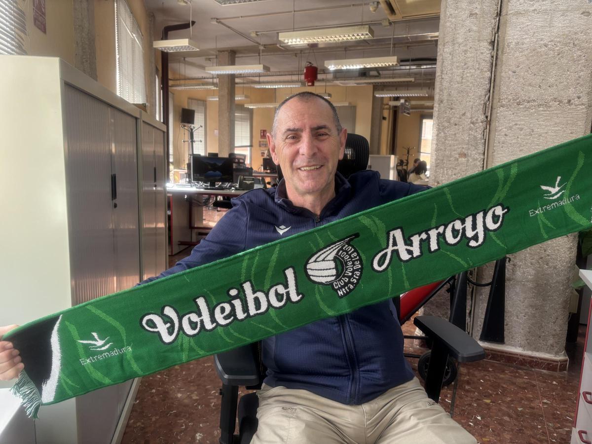 Adolfo Gómez, 'Tate', este martes en la redacción de El Periódico Extremadura.