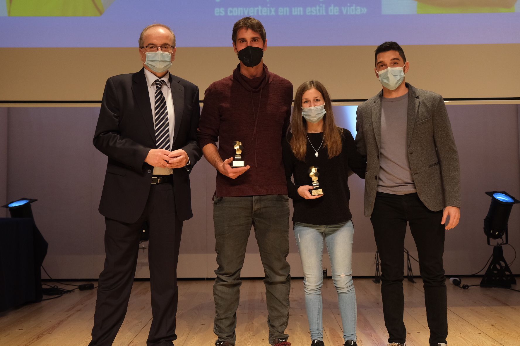 Els guardonats dels Premis Amos de l'Àrea reben el seu reconeixement