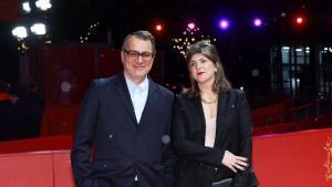 El director húngaro Kornel Mundruczo y la guionisra Kata Weber antes de la proyección de At the Sea en la Berlinale.