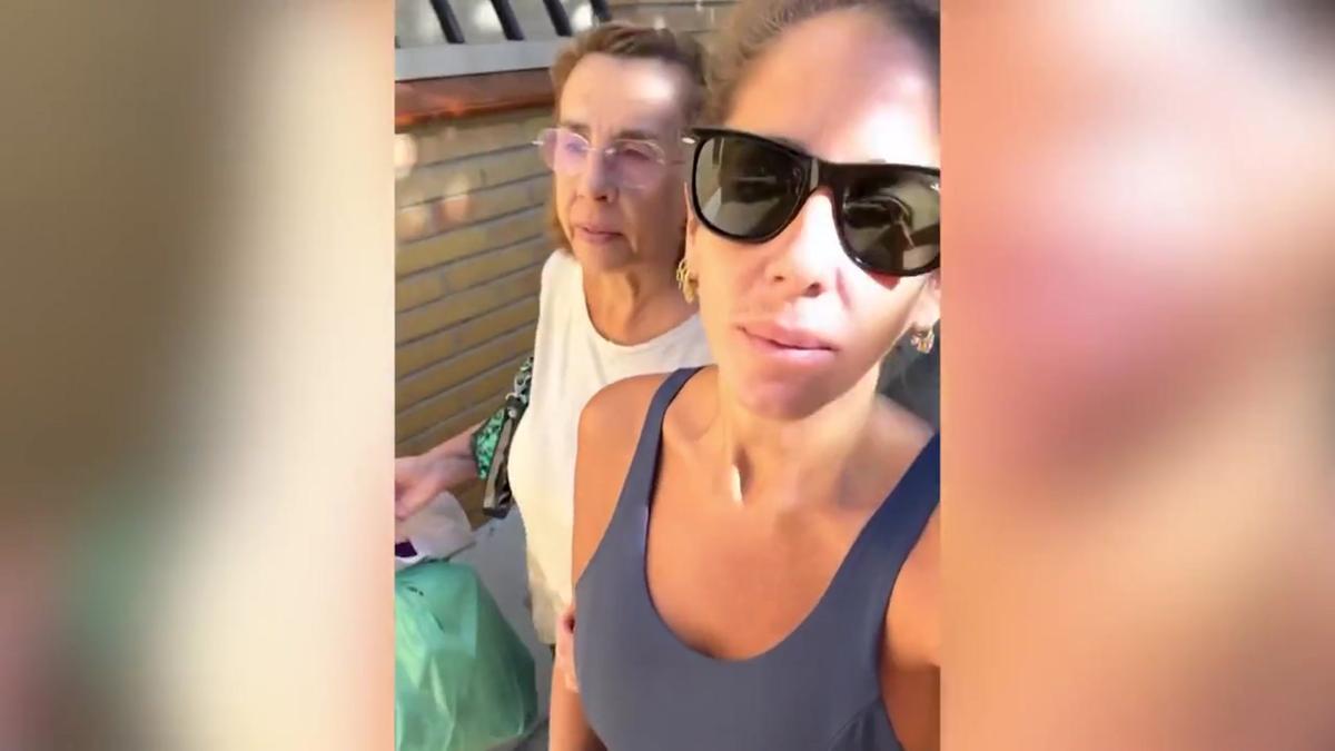 Anabel Pantoja disfruta en Sevilla con su familia y amigos